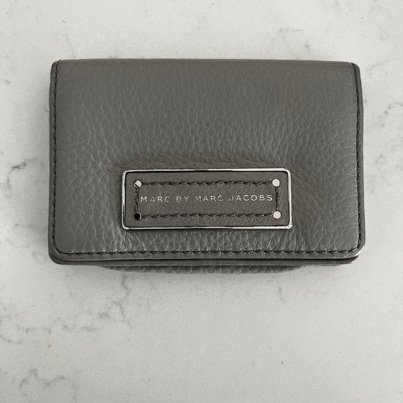 SOLD-Marc by Marc Jacobs wallet ( excellent condition) - Picture 1 of 5